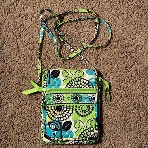 VERA BRADLEY CROSSBODY